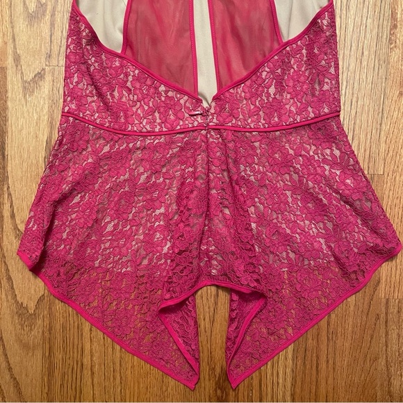 NWT BCBGMaxAzria Larke Turkish Rose Lace Halter Peplum Top size 10 - Picture 9 of 16